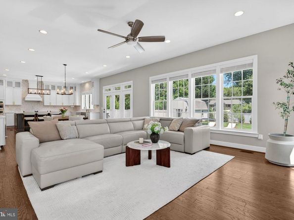 1114 Ware Street SW, Vienna VA 22180
