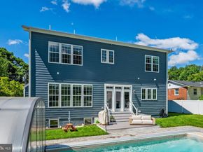 1114 Ware Street SW, Vienna VA 22180