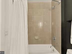 811 4TH Street NW 1214, Washington DC 20001