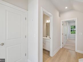 1017 S Taylor Court, Arlington VA 22204