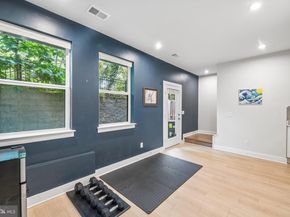 1017 S Taylor Court, Arlington VA 22204