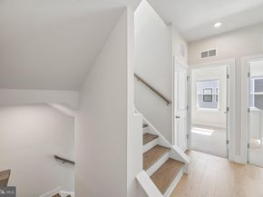1017 S Taylor Court, Arlington VA 22204