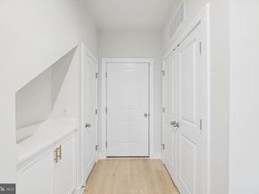 1017 S Taylor Court, Arlington VA 22204
