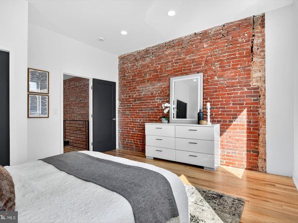 1222 S 26TH, Philadelphia PA 19146