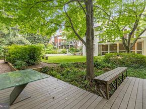 4320 Lorcom Lane, Arlington VA 22207