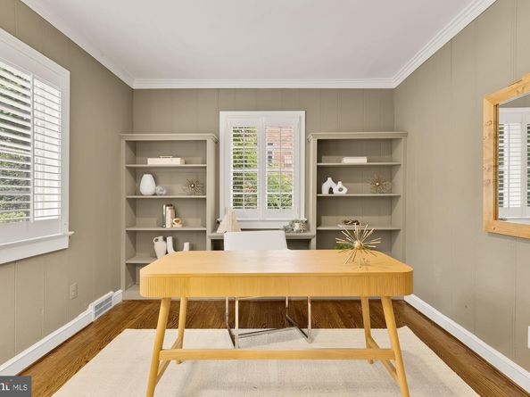 4320 Lorcom Lane, Arlington VA 22207