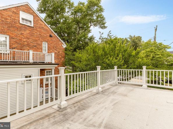 4320 Lorcom Lane, Arlington VA 22207