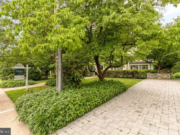 4320 Lorcom Lane, Arlington VA 22207