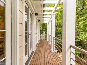 4320 Lorcom Lane, Arlington VA 22207