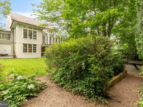 4320 Lorcom Lane, Arlington VA 22207