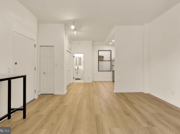 1822 15TH Street NW 107, Washington DC 20009