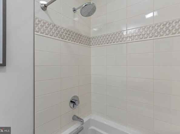 813 E Passyunk Avenue, Philadelphia PA 19147