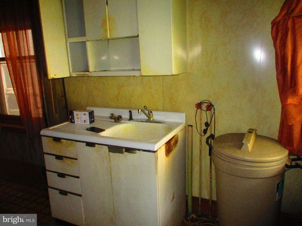 5613 S Addison Street 5613, Philadelphia PA 19143