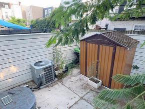 516 Pierce Street, Philadelphia PA 19148