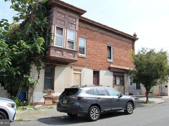 2500 N Myrtlewood Street, Philadelphia PA 19132