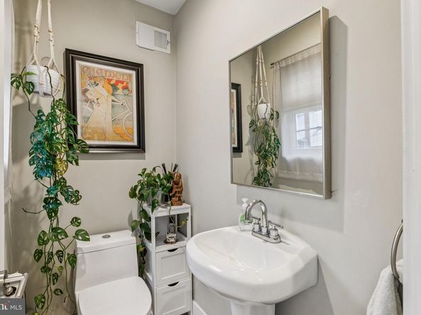 1314 N Dover Street, Philadelphia PA 19121