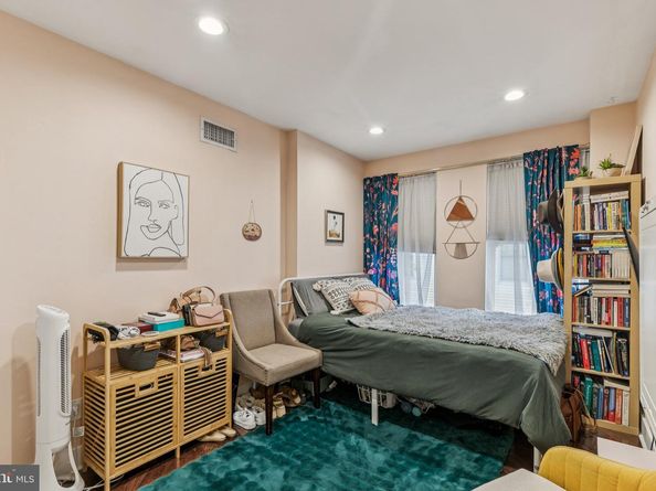 1314 N Dover Street, Philadelphia PA 19121