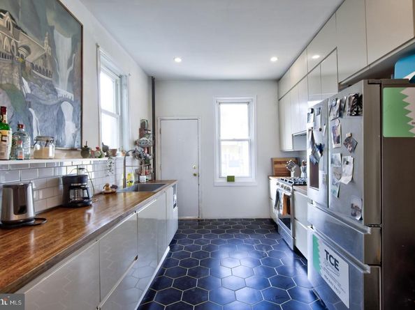2044 Tasker Street, Philadelphia PA 19145