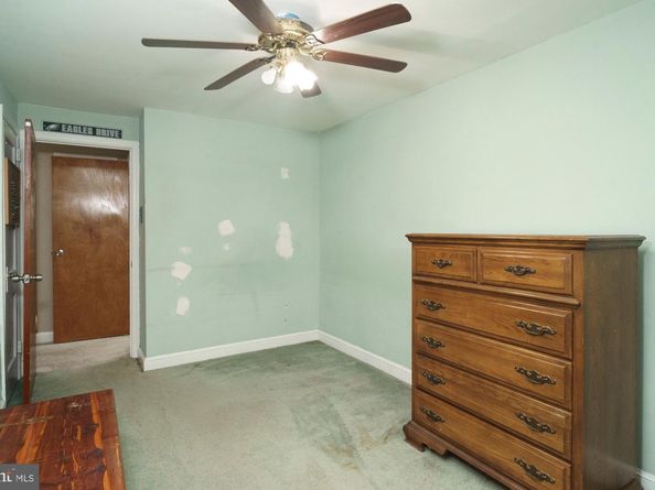 11 Winthrop Drive, Darby PA 19023