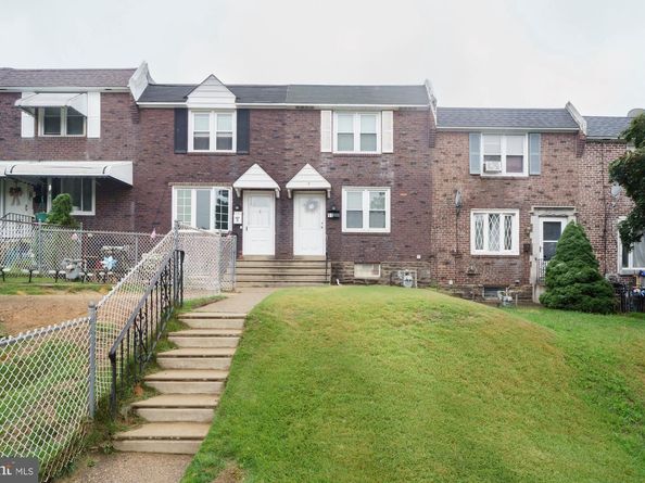 11 Winthrop Drive, Darby PA 19023