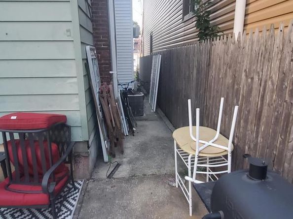 1044 Pine Street, Darby PA 19023