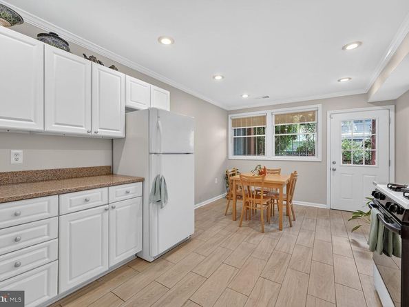 2261 12TH Street NW, Washington DC 20009