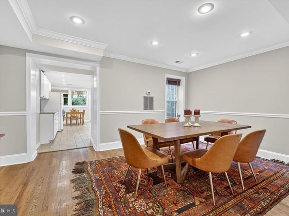 2261 12TH Street NW, Washington DC 20009