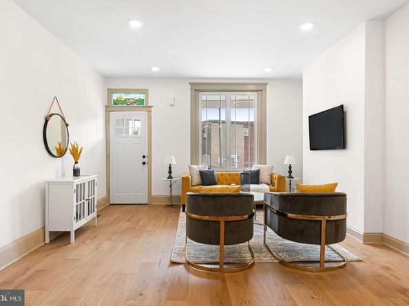 3639 Fisk Avenue, Philadelphia PA 19129