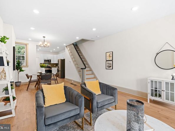 3639 Fisk Avenue, Philadelphia PA 19129