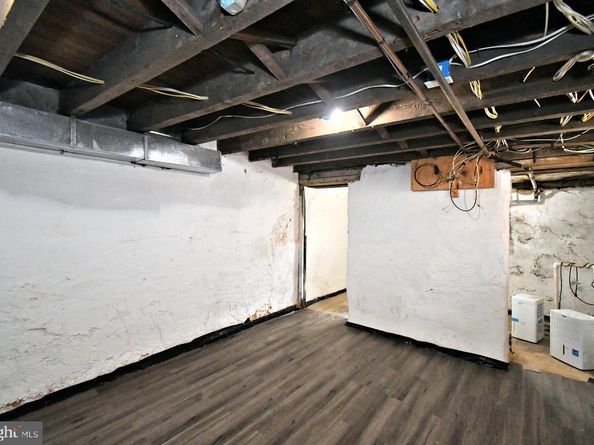 260 Roxborough Avenue, Philadelphia PA 19128