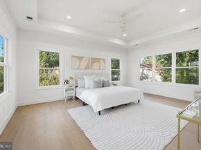 858 N Greenbrier Street, Arlington VA 22205