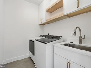 858 N Greenbrier Street, Arlington VA 22205