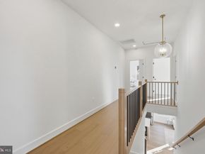 858 N Greenbrier Street, Arlington VA 22205