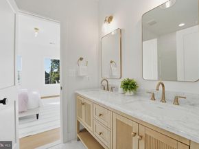 858 N Greenbrier Street, Arlington VA 22205