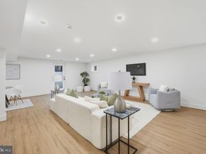 858 N Greenbrier Street, Arlington VA 22205