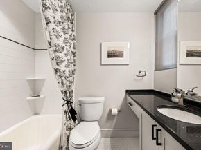 1901 Walnut Street 15D, Philadelphia PA 19103