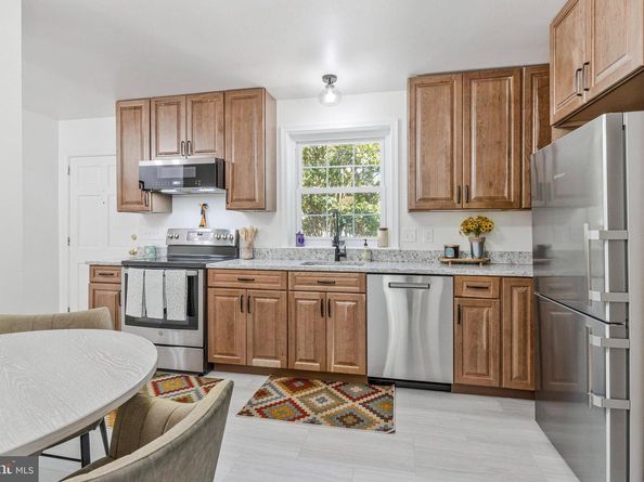 210 Aspen Street, Alexandria VA 22305