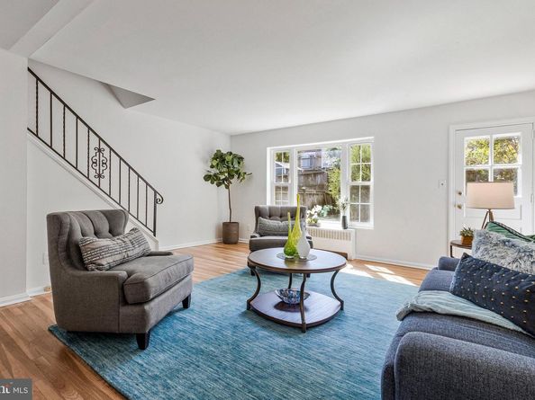 210 Aspen Street, Alexandria VA 22305