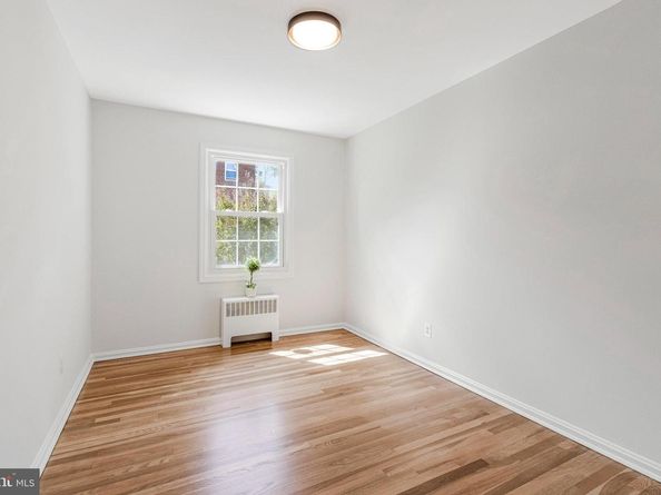 210 Aspen Street, Alexandria VA 22305