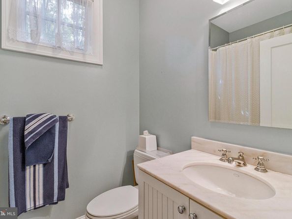 1318 N Jackson Street N, Arlington VA 22201
