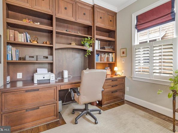 1318 N Jackson Street N, Arlington VA 22201