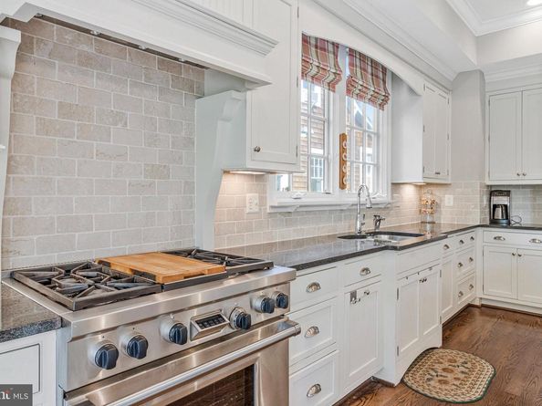 1318 N Jackson Street N, Arlington VA 22201