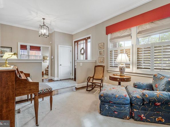 1318 N Jackson Street N, Arlington VA 22201