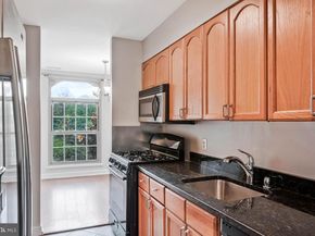 8300 Tobin Road 34, Annandale VA 22003