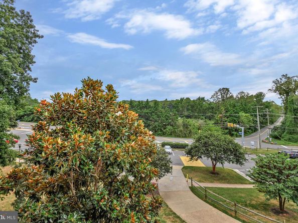 8300 Tobin Road 34, Annandale VA 22003