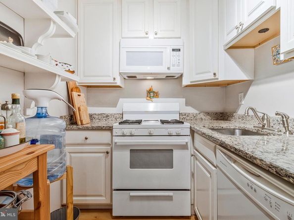 801 N Pitt Street 1006, Alexandria VA 22314