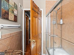 228 Bartlett Avenue, Sharon Hill PA 19079