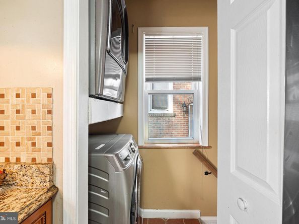 228 Bartlett Avenue, Sharon Hill PA 19079