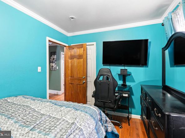 228 Bartlett Avenue, Sharon Hill PA 19079