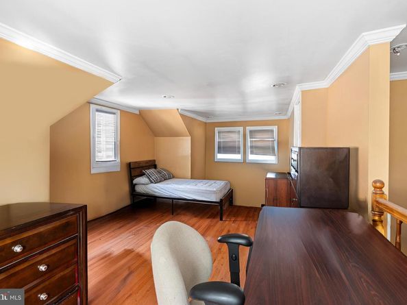 228 Bartlett Avenue, Sharon Hill PA 19079